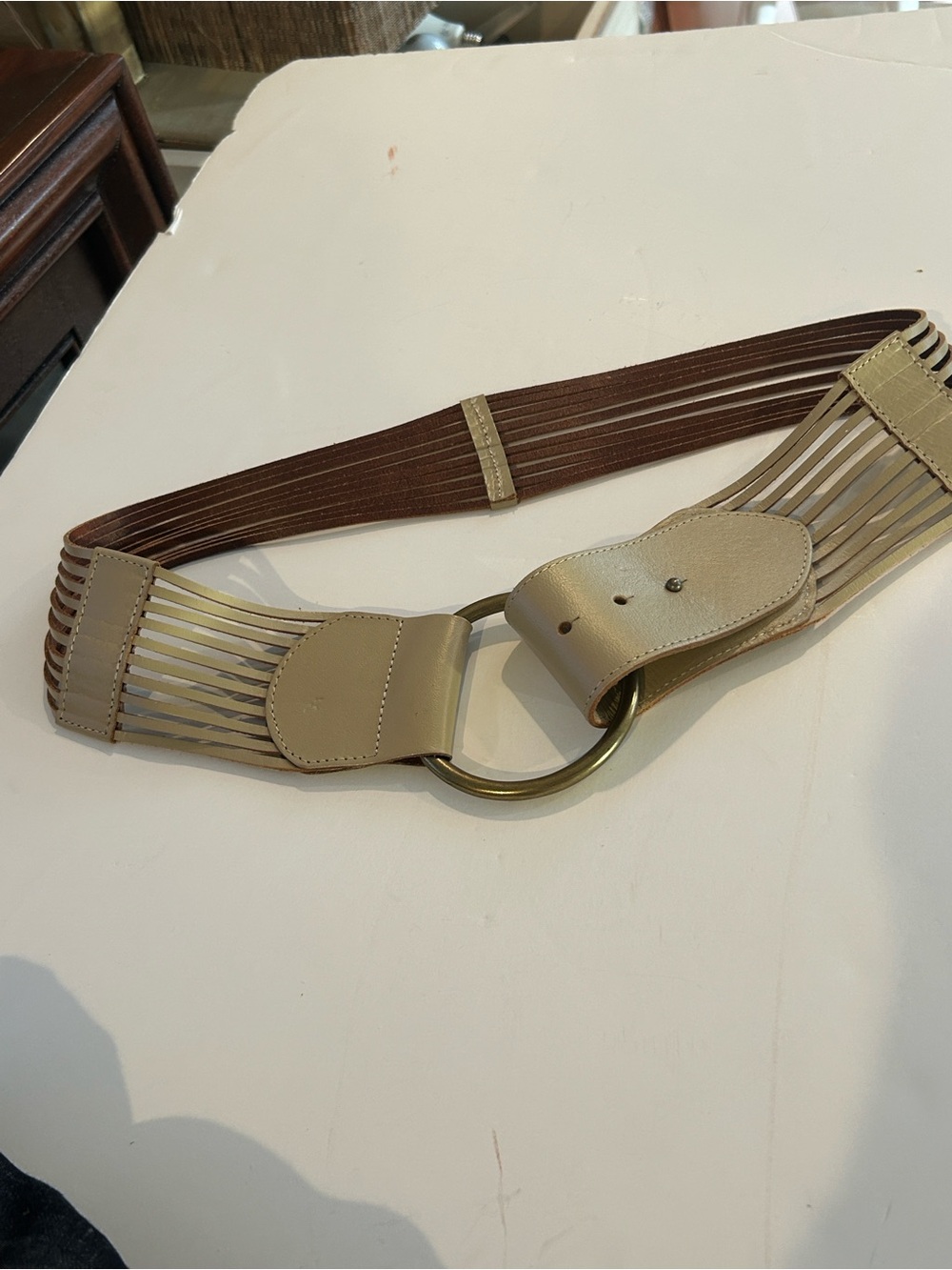 Carlisle Beige Leather “Cage” Belt NWOT SIZE M. Rare statement piece.
